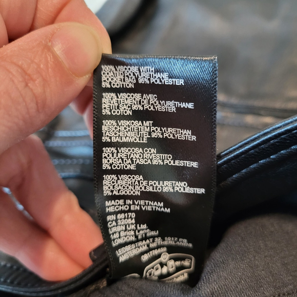 NEW $128 Free People We The Free Black Faux Leather Pants Size 0 - Picture 10 of 11